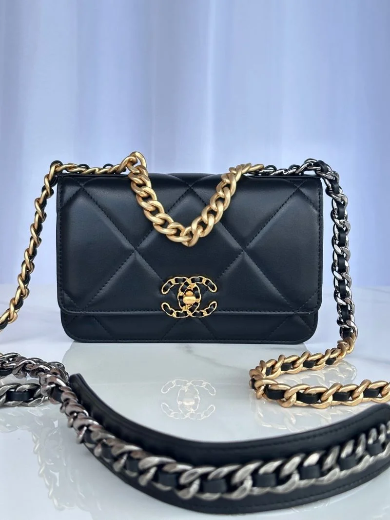 Chanel 19 Bags Soft 55560