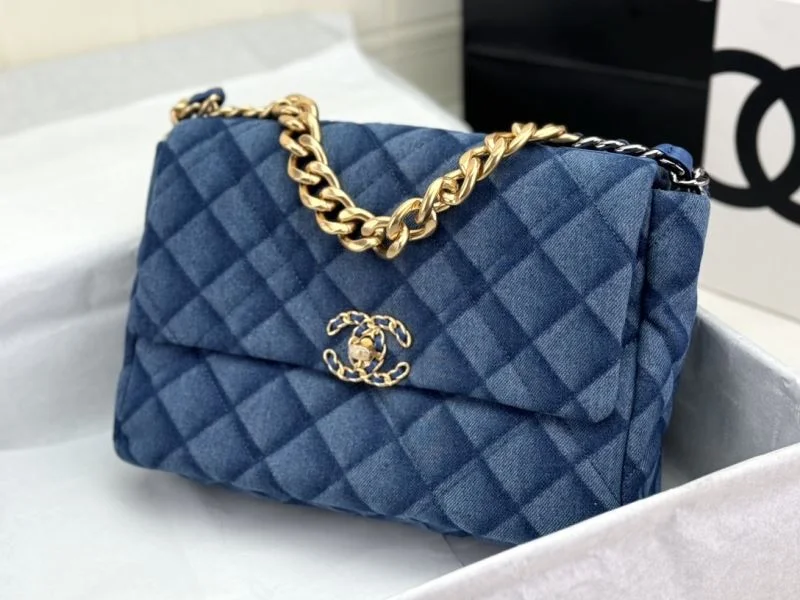 Chanel 19 Bags FashionForward 55582