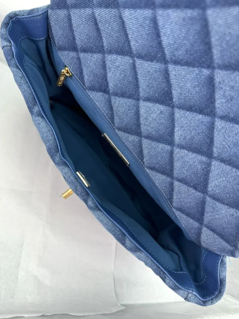 Chanel 19 Bags FashionForward 55582
