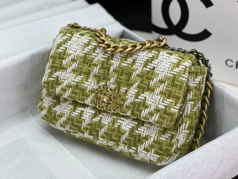 Sophisticated Chanel 19 Bags 55548