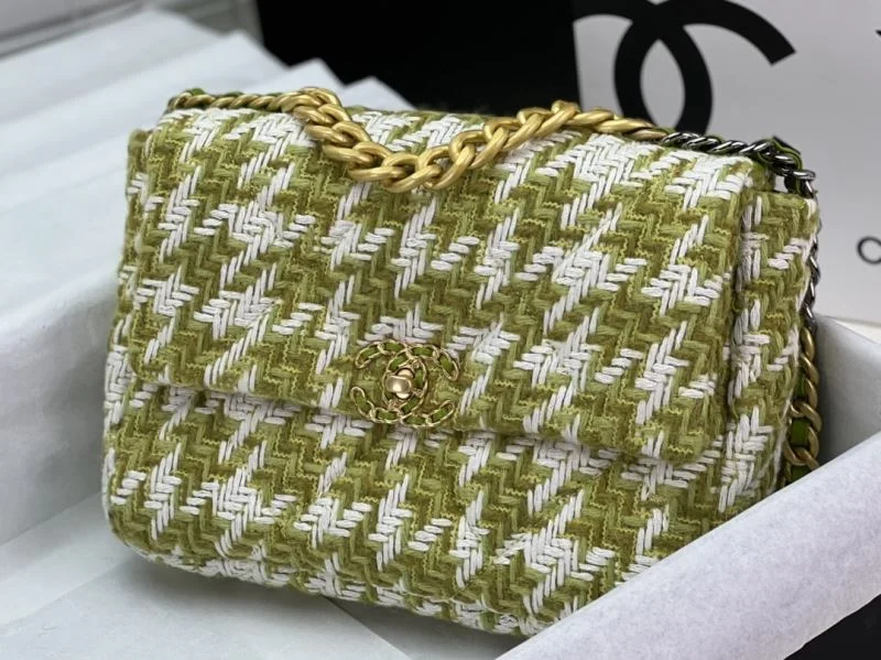 Chanel 19 Bags ModernLook 55559