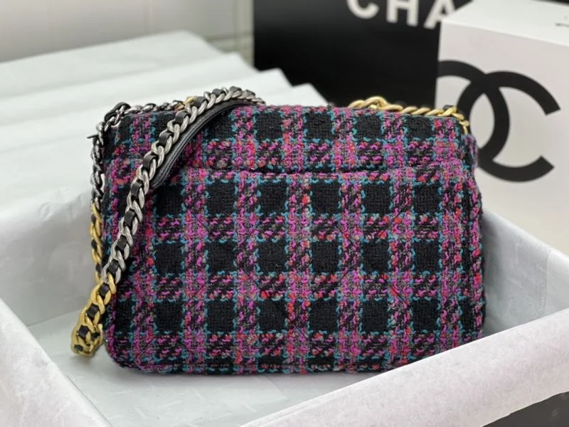 Chanel 19 Bags FreshLook 55545