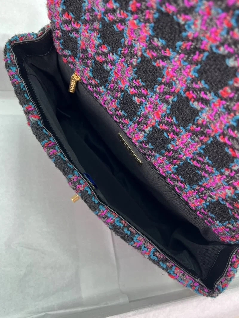 Chanel 19 Bags FreshLook 55545