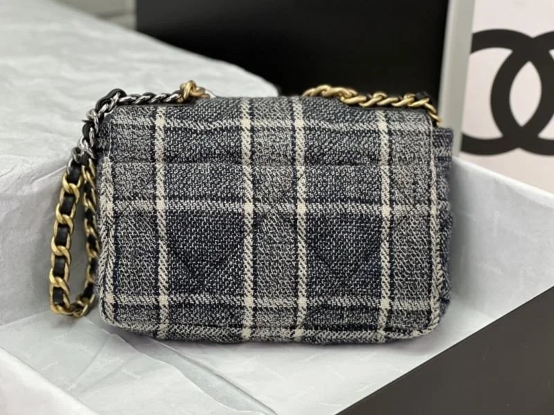 Chanel 19 Bags Elegant 55547