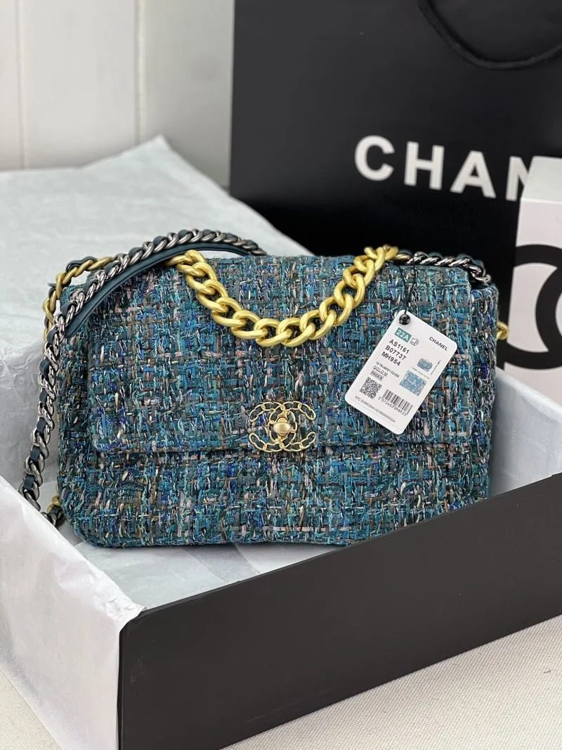Minimalist Chanel 19 Bags 55618