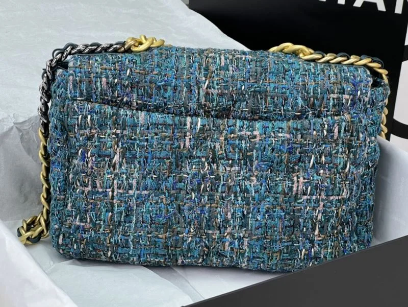 Minimalist Chanel 19 Bags 55618