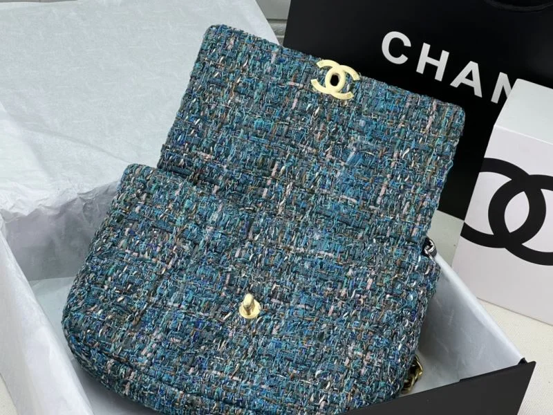 Minimalist Chanel 19 Bags 55618