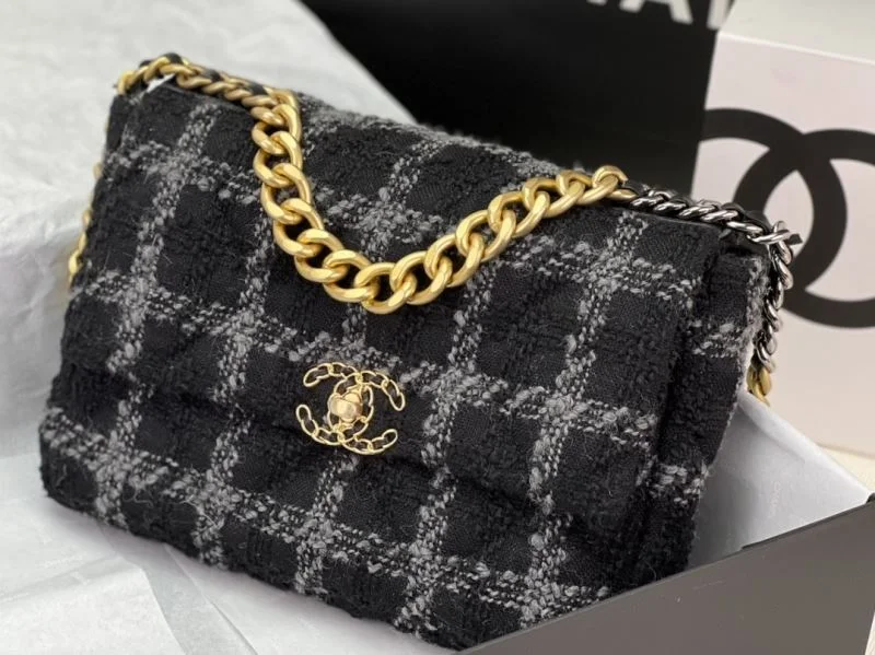 WrinkleFree Chanel 19 Bags 55575