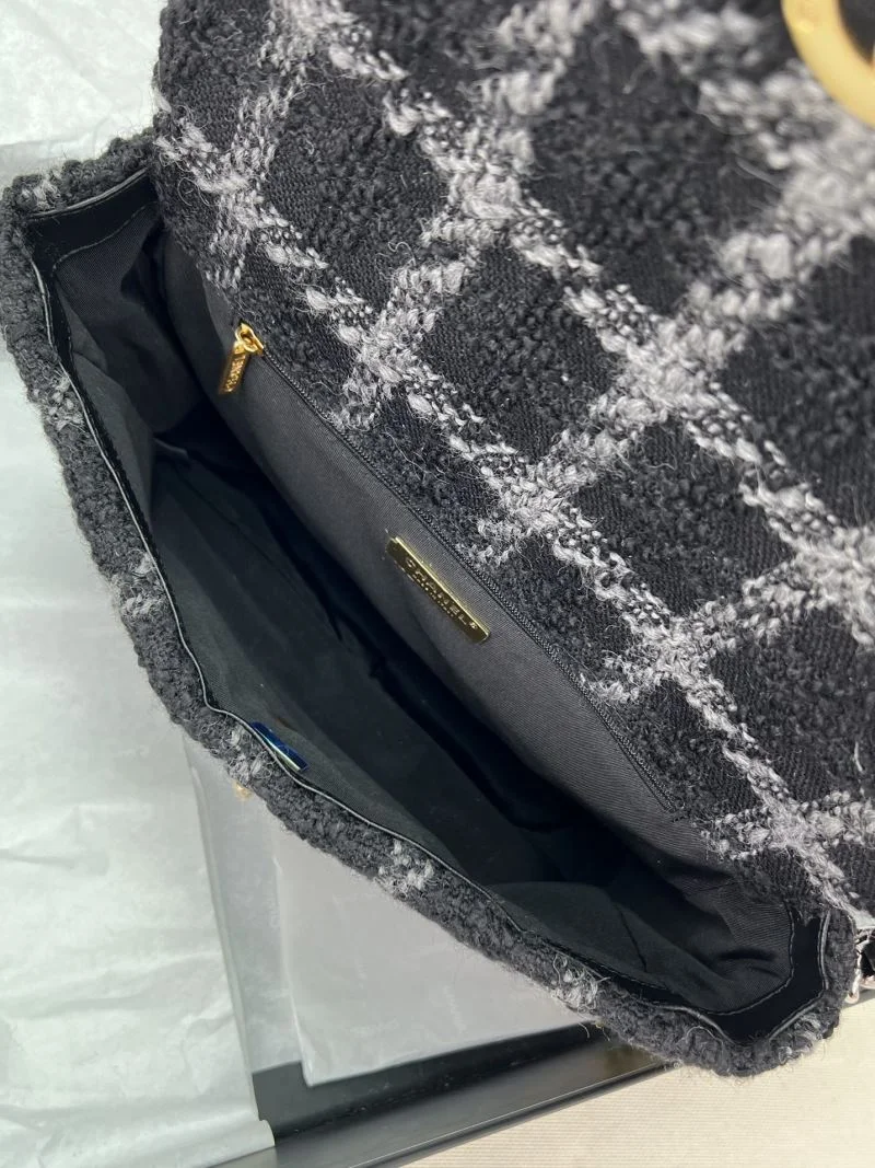 WrinkleFree Chanel 19 Bags 55575