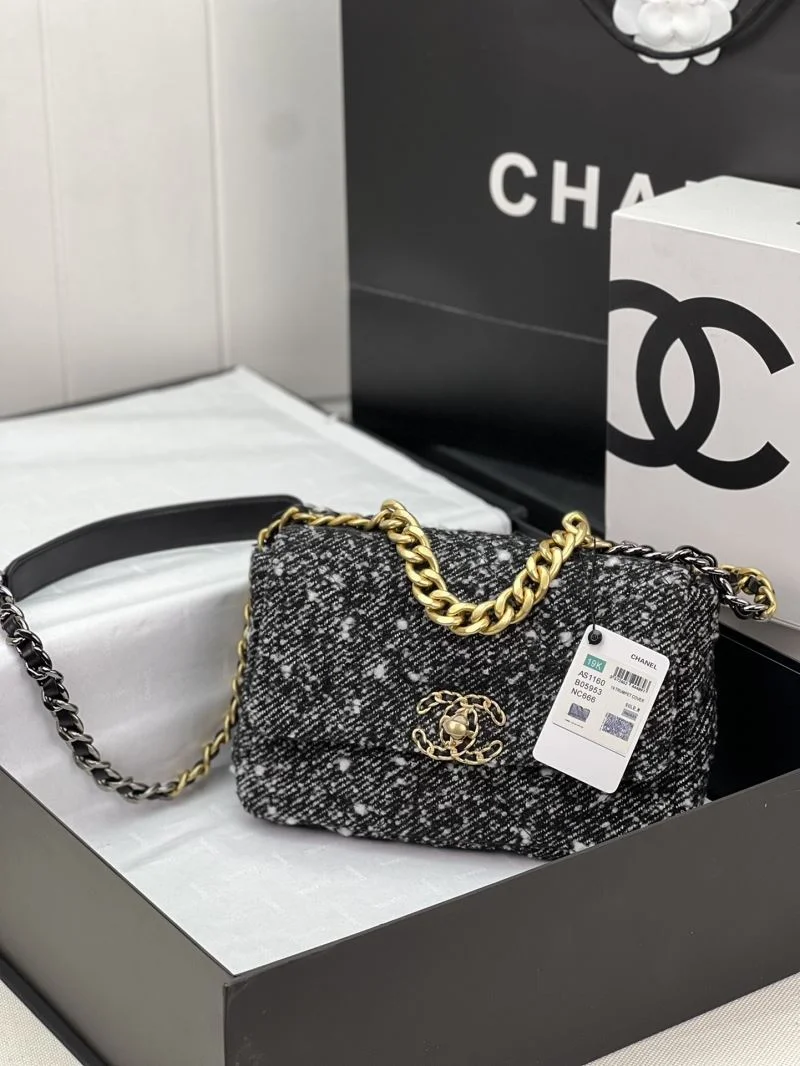 HighQuality Chanel 19 Bags 55539