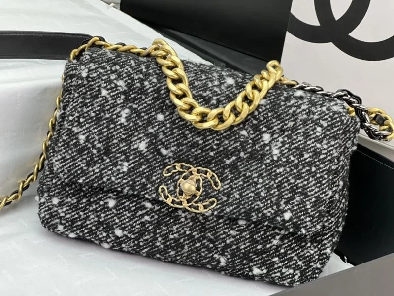 HighQuality Chanel 19 Bags 55539