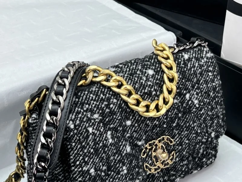 HighQuality Chanel 19 Bags 55539