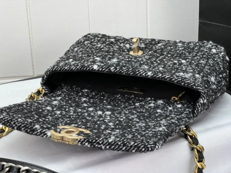 HighQuality Chanel 19 Bags 55539