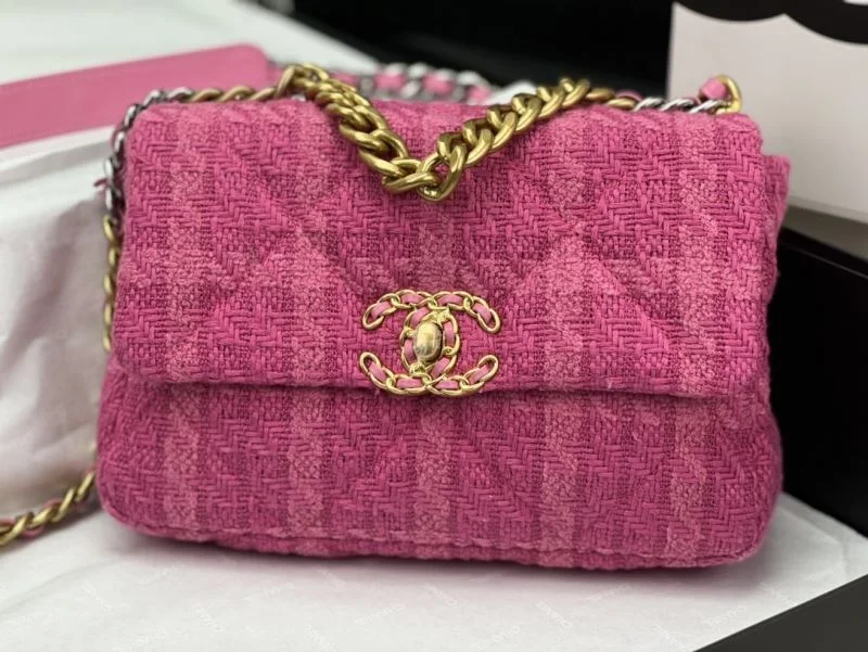 Chanel 19 Bags Flexible 55571
