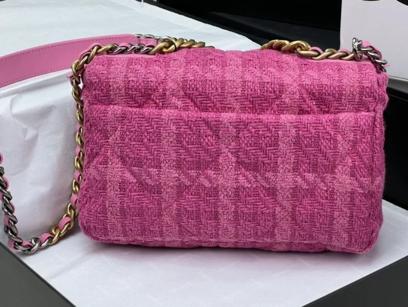 Chanel 19 Bags Flexible 55571