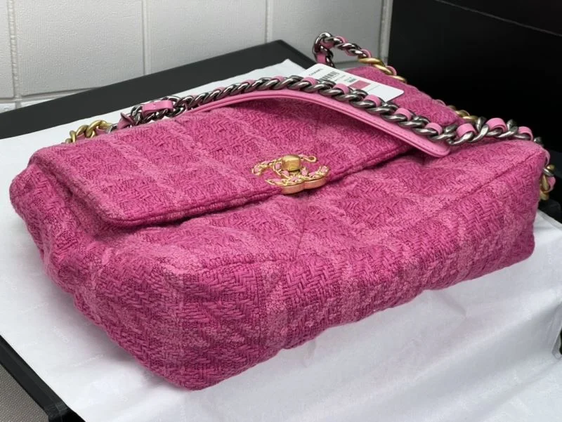 Reliable Chanel 19 Bags 55537