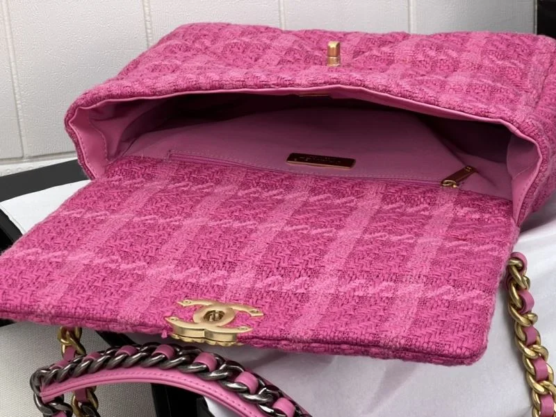 Reliable Chanel 19 Bags 55537