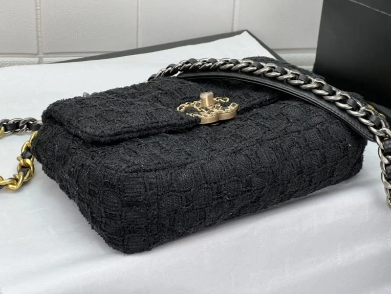 Versatile Chanel 19 Bags 55529