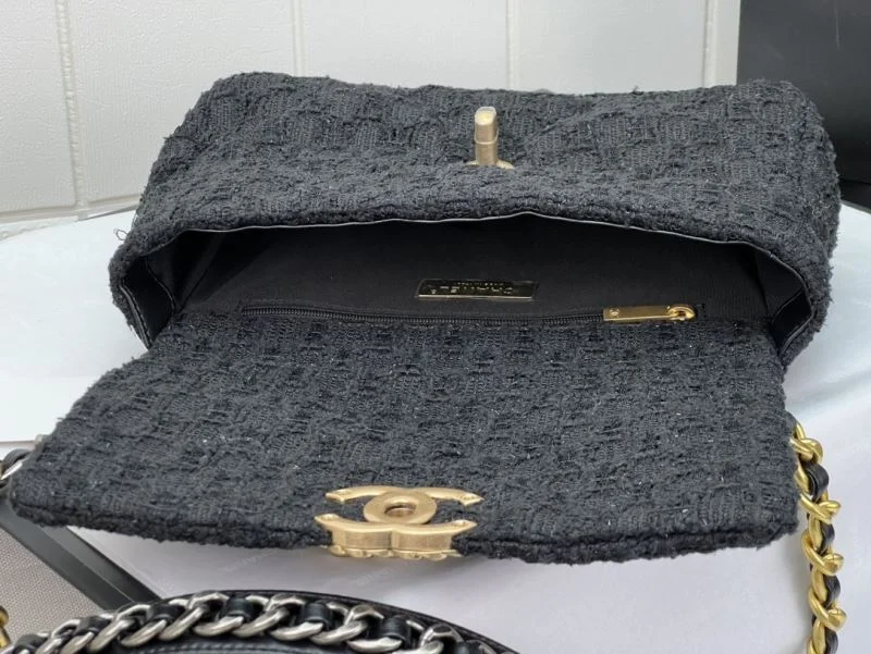 Versatile Chanel 19 Bags 55529