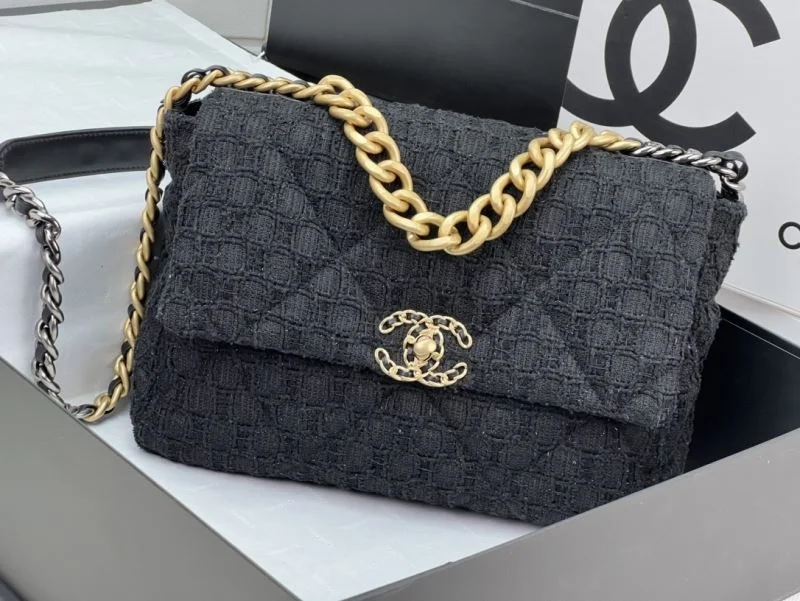 Chanel 19 Bags FashionForward 55517