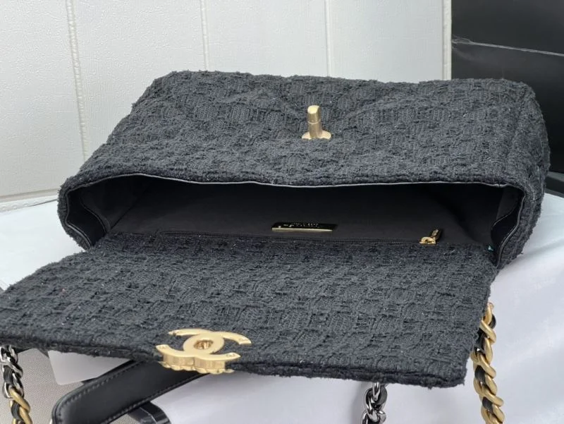 Chanel 19 Bags FashionForward 55517
