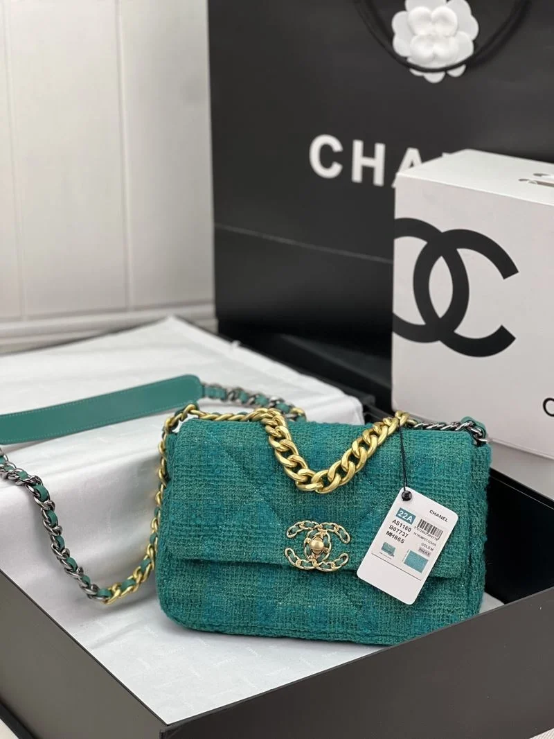 Compact Chanel 19 Bags 55530