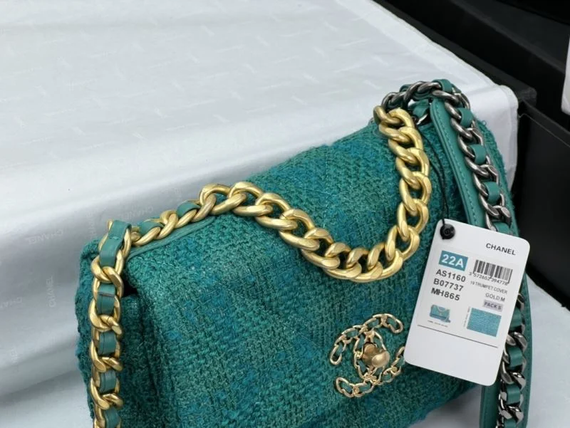 Compact Chanel 19 Bags 55530