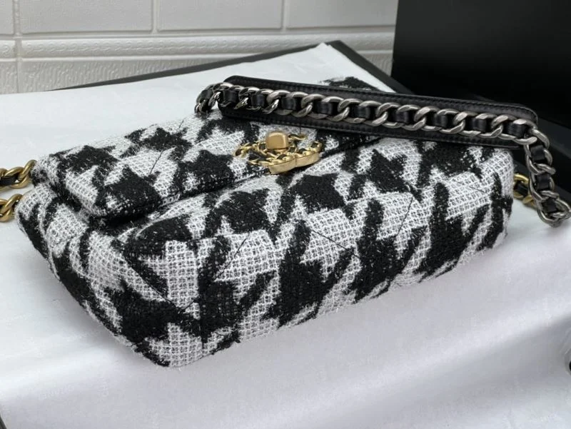 Soft Chanel 19 Bags 55527