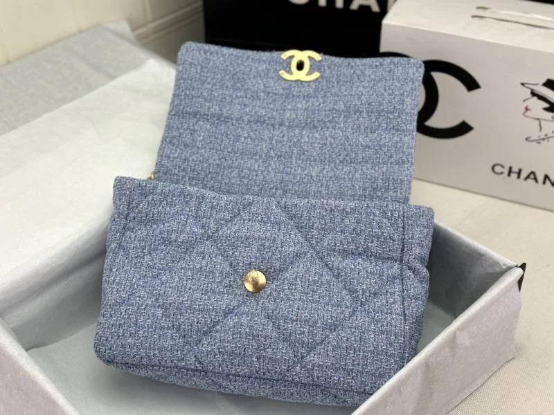 Chanel 19 Bags ZipUp 55528
