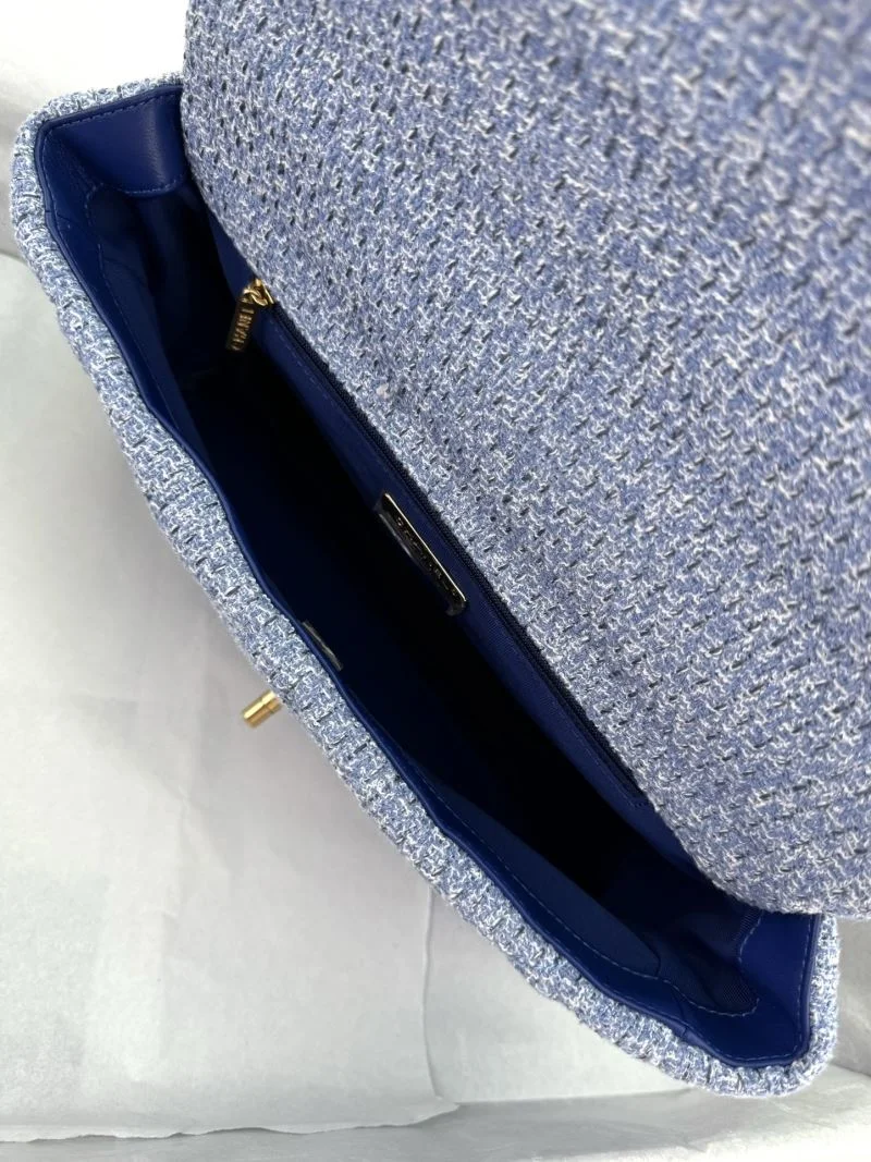 Chanel 19 Bags ZipUp 55528