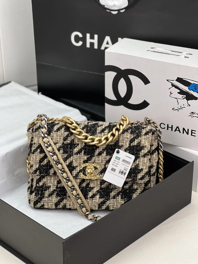 Chanel 19 Bags Practical 55519