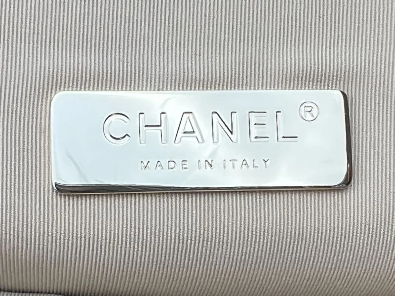Chanel 19 Bags Functional 55589