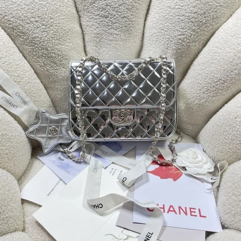 Chanel Backpacks Sleek 53727