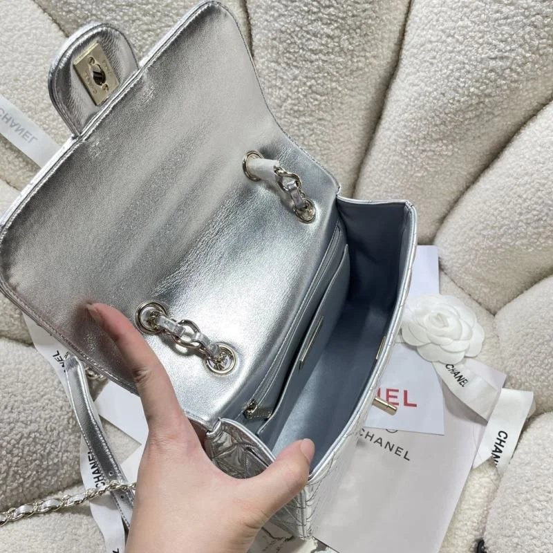 Chanel Backpacks Sleek 53727