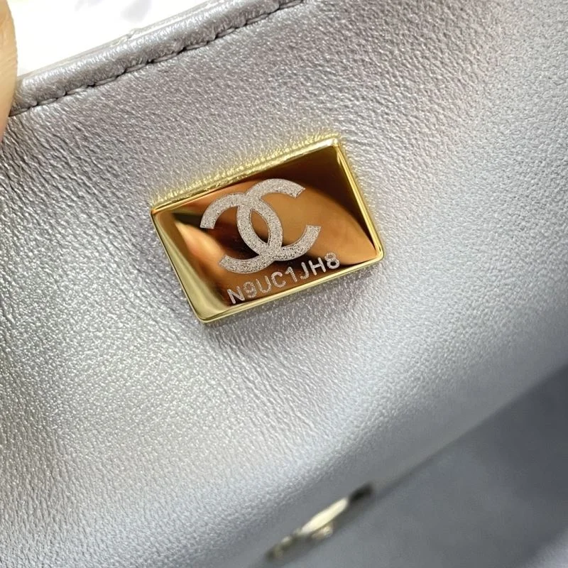 Chanel Backpacks Sleek 53727