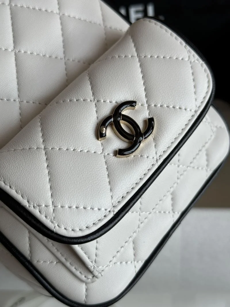 Chic Chanel Backpacks 53654