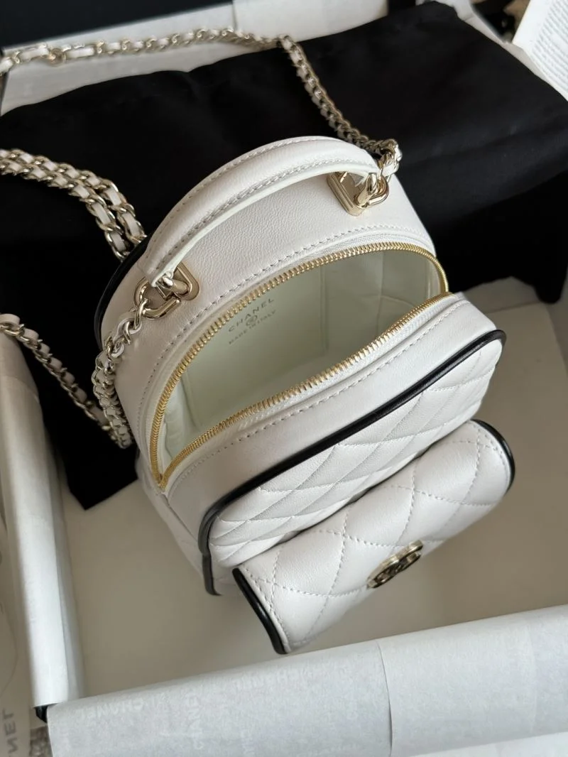 Chic Chanel Backpacks 53654