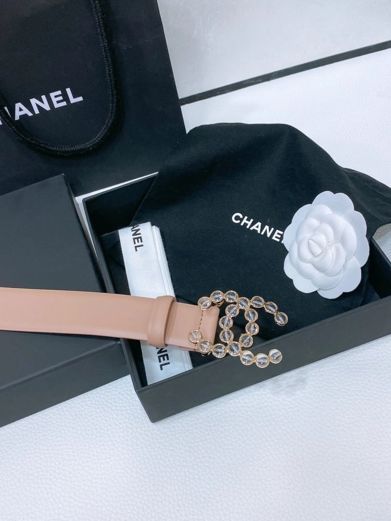 Versatile Chanel Belts 284380