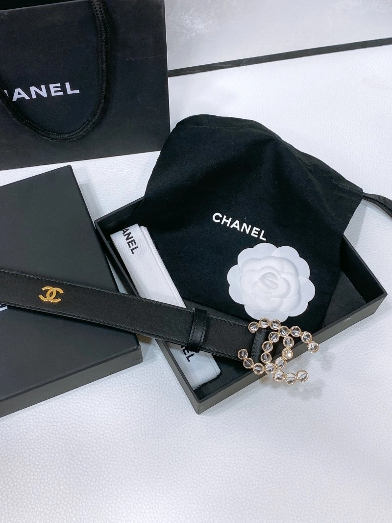 Chic Chanel Belts 284358