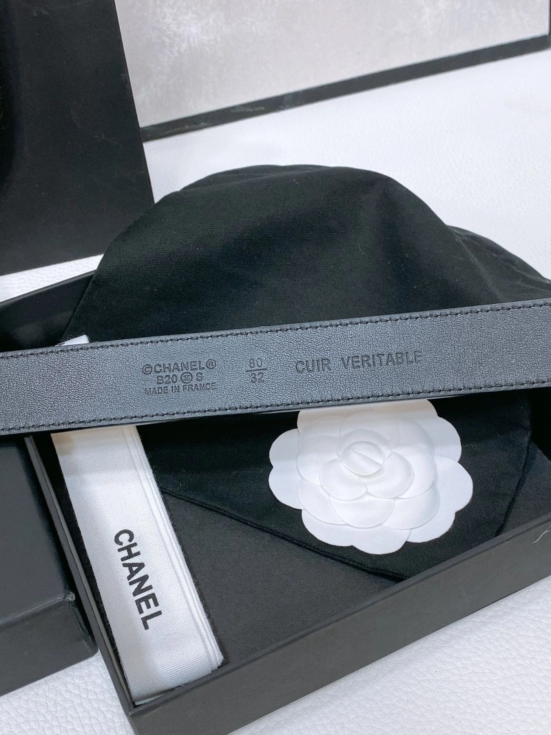 Chic Chanel Belts 284358