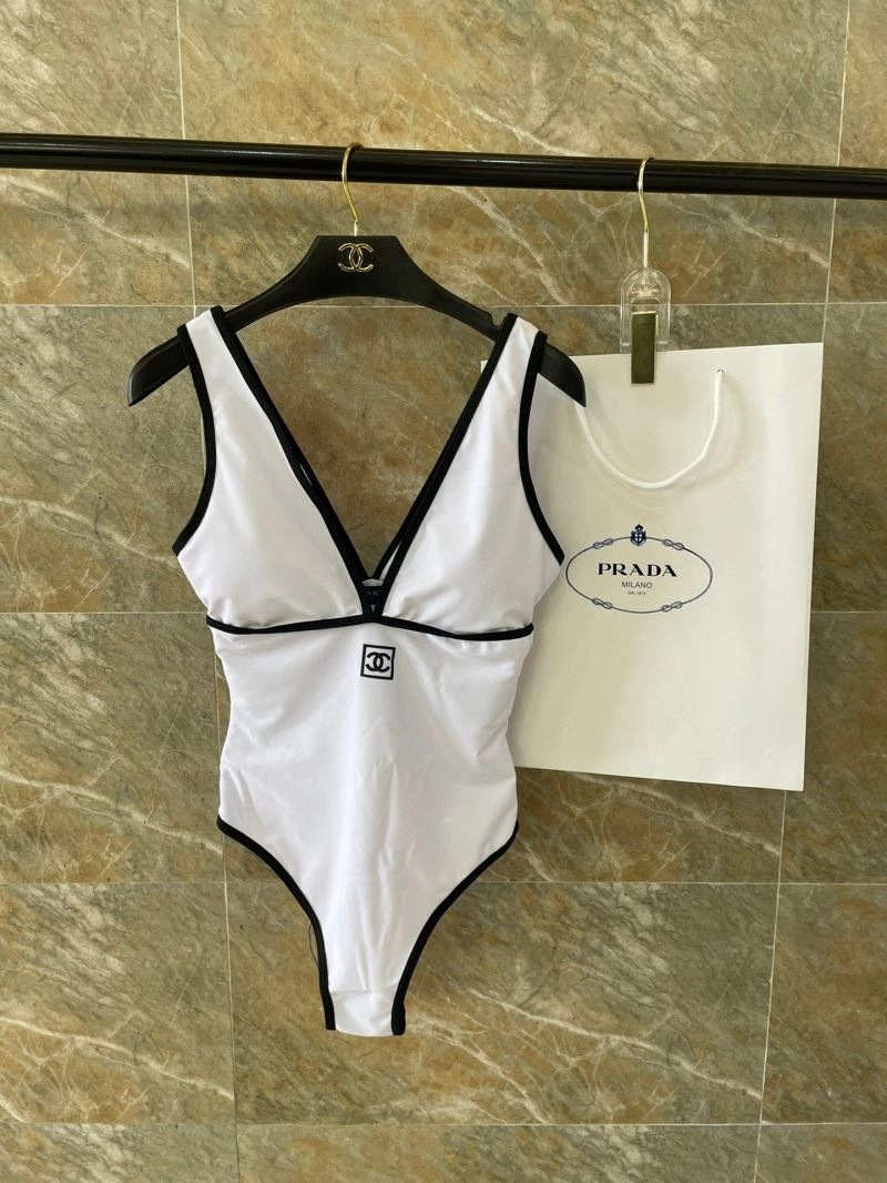 FreshLook Chanel Bikins 256420