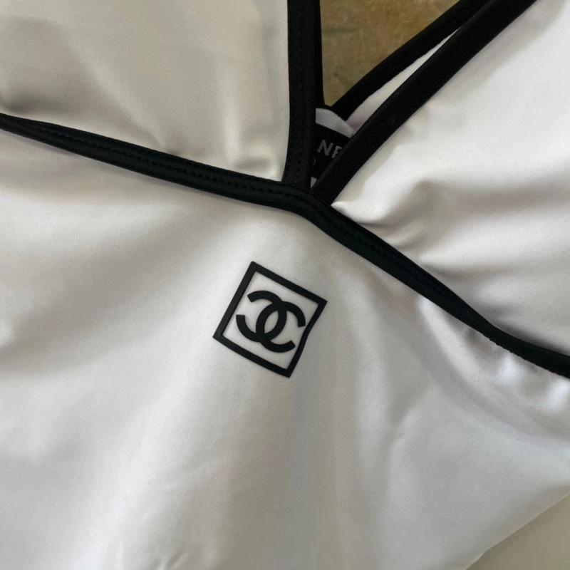 FreshLook Chanel Bikins 256420