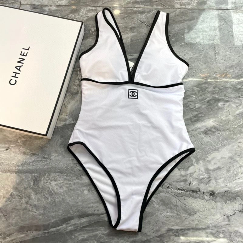 FreshLook Chanel Bikins 256420