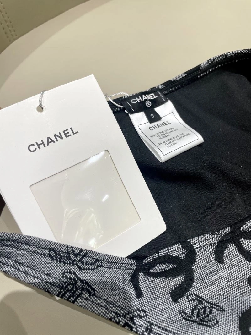 Unisex Chanel Bikins 256405