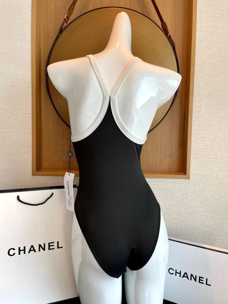 Vibrant Chanel Bikins 256402