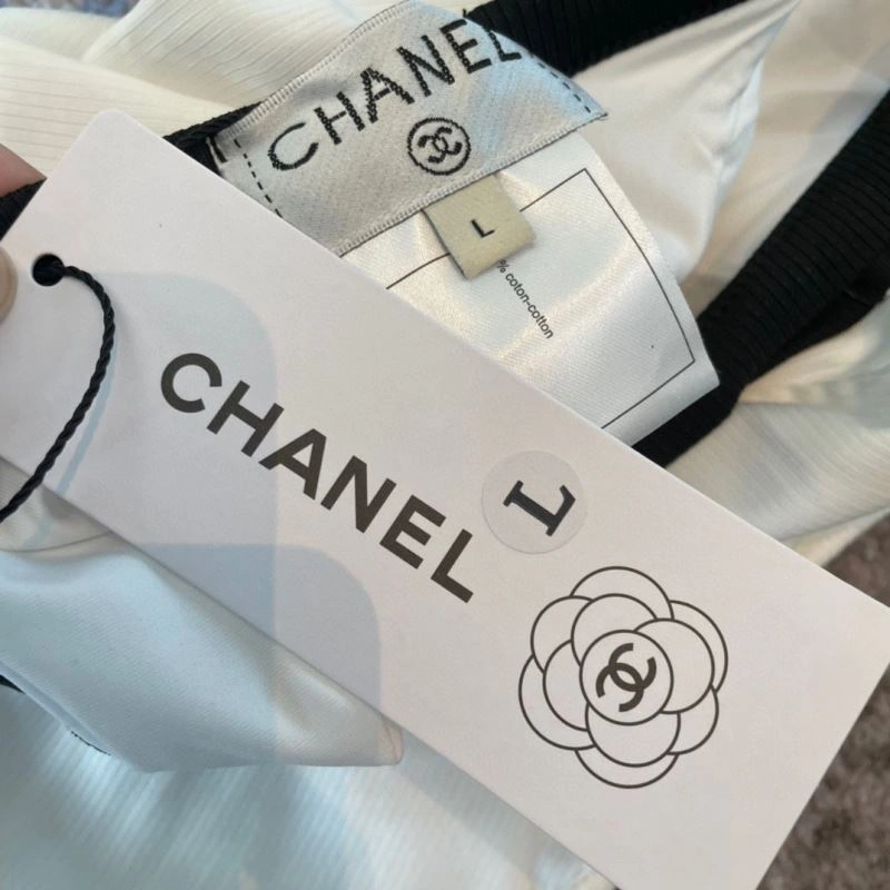 Vibrant Chanel Bikins 256402