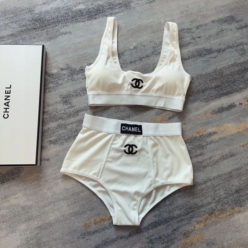 Unisex Chanel Bikins 256385
