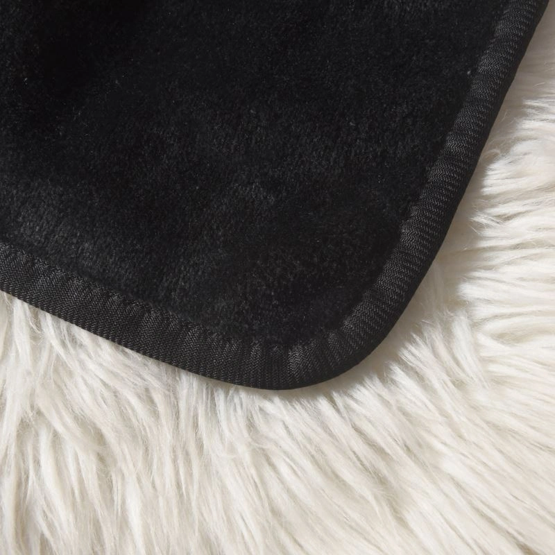 Timeless Chanel Blanket 256589