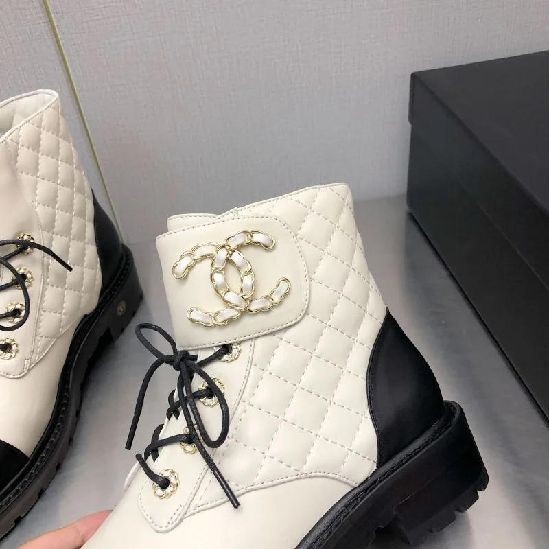 Chanel Boots Versatile 18366