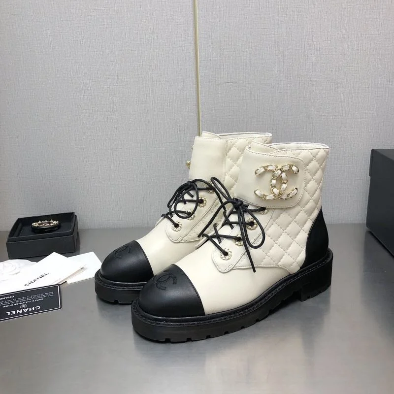 Chanel Boots Versatile 18366